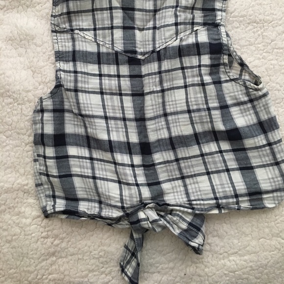 Tie front tank - Picture 3 of 7